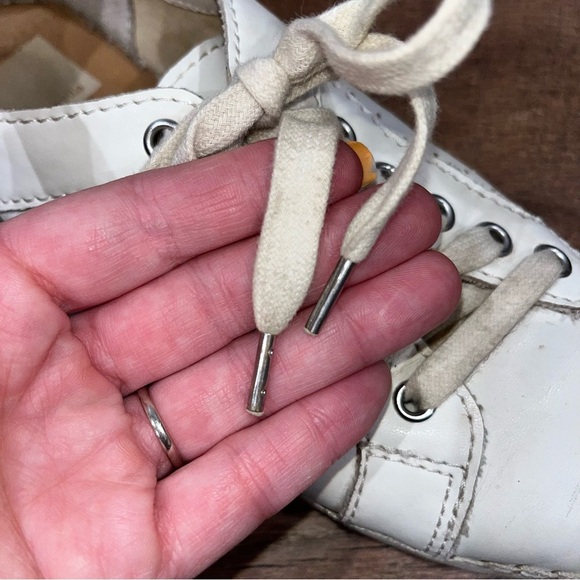 Dolce Vita Morris Sneakers - Picture 10 of 11